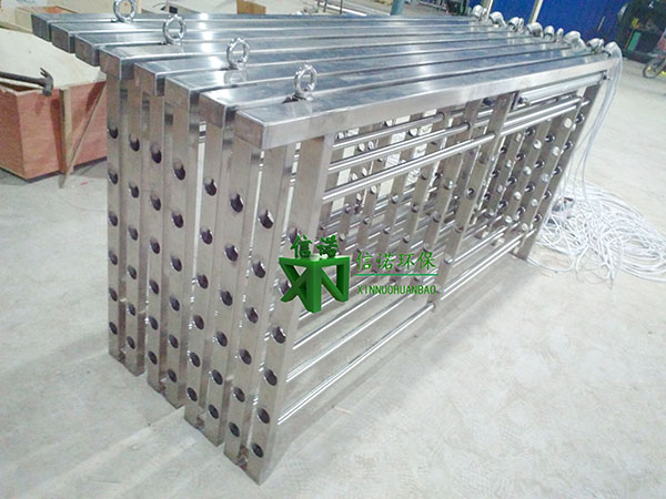 專業(yè)生產(chǎn) 56支燈管  80支燈管  96支 框架式紫外線污水處理設(shè)備